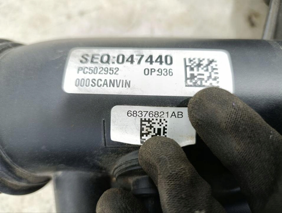 фото №6, Напрямна всмоктувальна повітря jeep grand cherokee v 2023 68376821ab