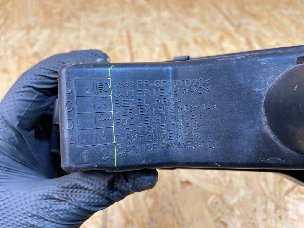 Противотуманная фара бампера перед передний led правый tesla model 3 1077396-00-d 2017- в Украине