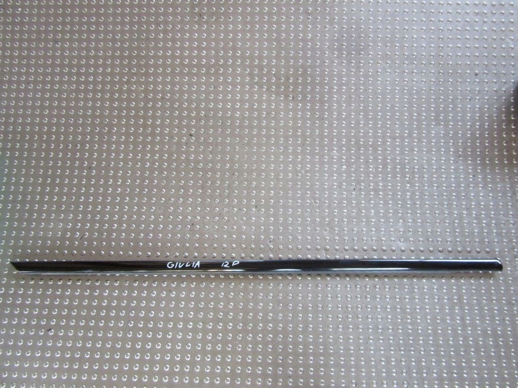 фото №1, Alfa romeo giulia молдинг ущільнювач zbierająca скло правий перед