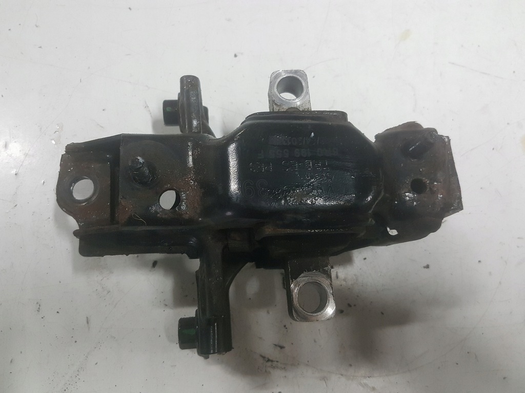 фото №1, Audi a1 8x 10-14r 1.6 tdi кронштейн подушка двигуна