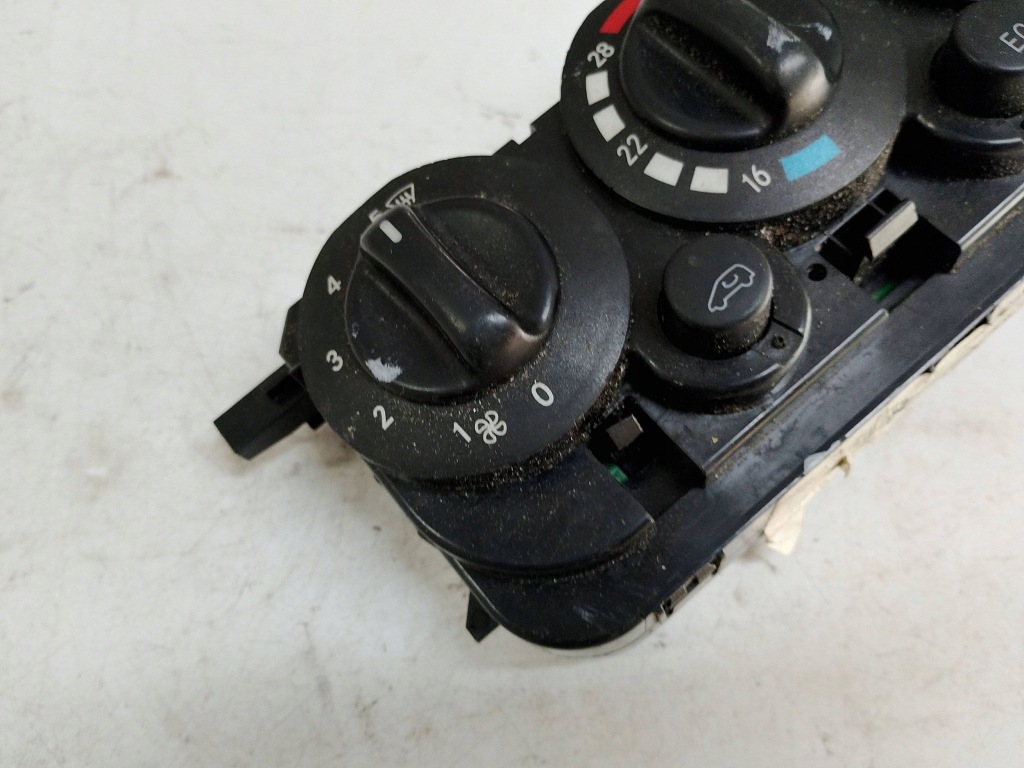 Mercedes панель обдув 1688301285 європа в Україні