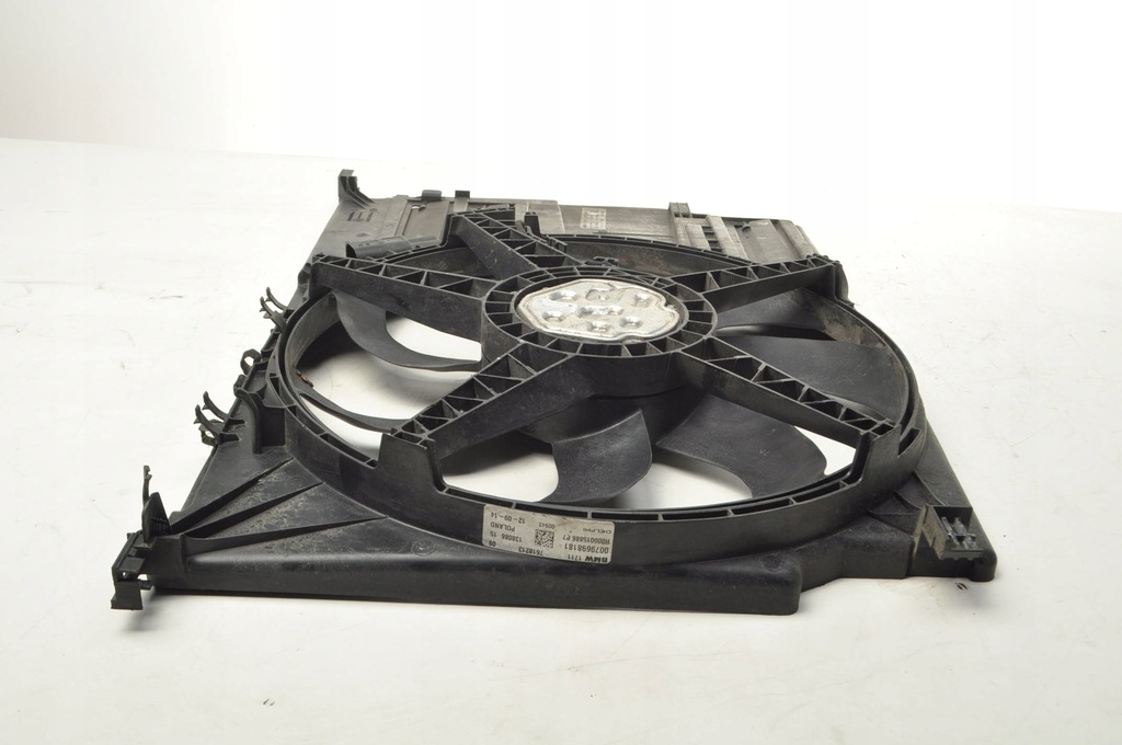фото №7, Mini f56 bmw f39 f45 f46 1.2 вентилятор радиатора 7617609