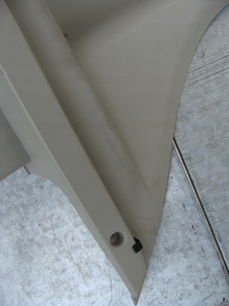 Кронштейн тримач  полиця багажника накладка стійка задній dacia sandero 2 hb Зі Шроту