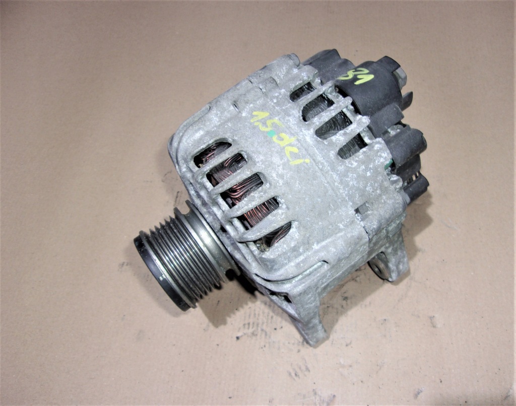 фото №1, Duster i 10-17r dci генератор tg12c151 231007707r