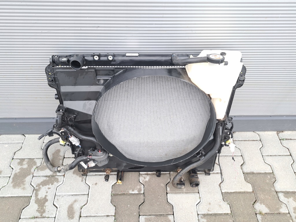 фото №8, Toyota hilux viii invincible радіатор автоматична коробка передач комплект