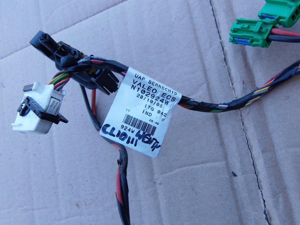 фото №2, Электропроводка жгут вентилятора обдув renault clio iii 3 дверь europa