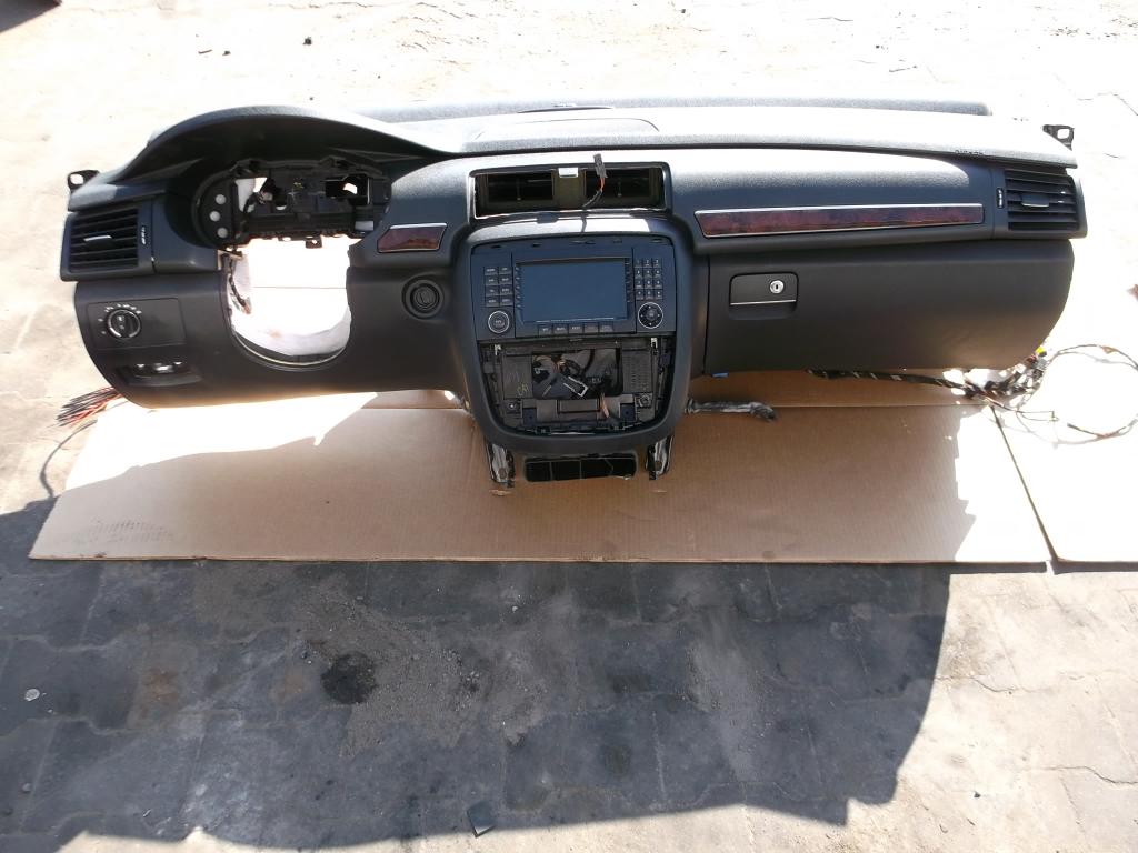 фото №2, Mercedes r w251 251 консоль подушка безопасности подушка