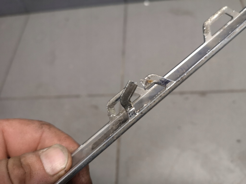 фото №15, Молдинг бампера задня хром vw passat b7 3af807459