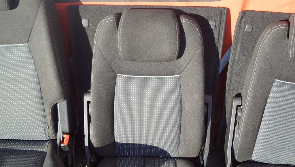 фото №5, Заднее сиденье ремни коврик ford s-max mk1 lift 7-пассажирский