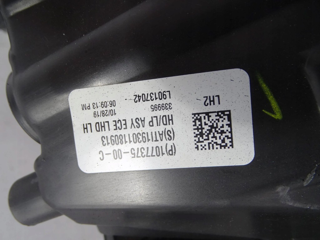 Фара перед передняя левая tesla 3 full led Недорого