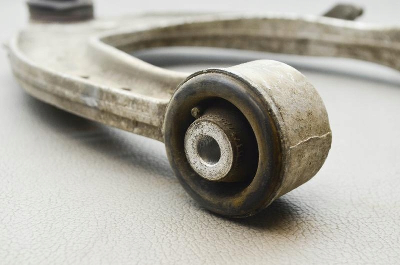 фото №8, Важіль верхній передній правий bmw 5 f10 aw6082t6 2013