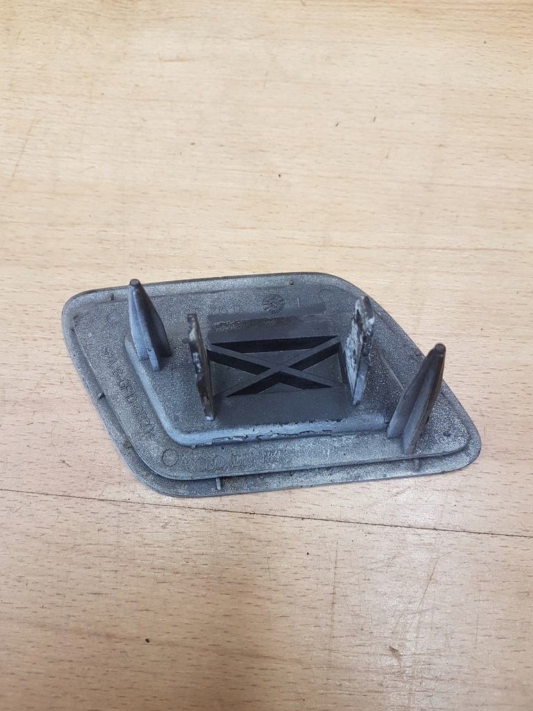 фото №2, Заглушка розпилювача перед ліва audi a6 c5