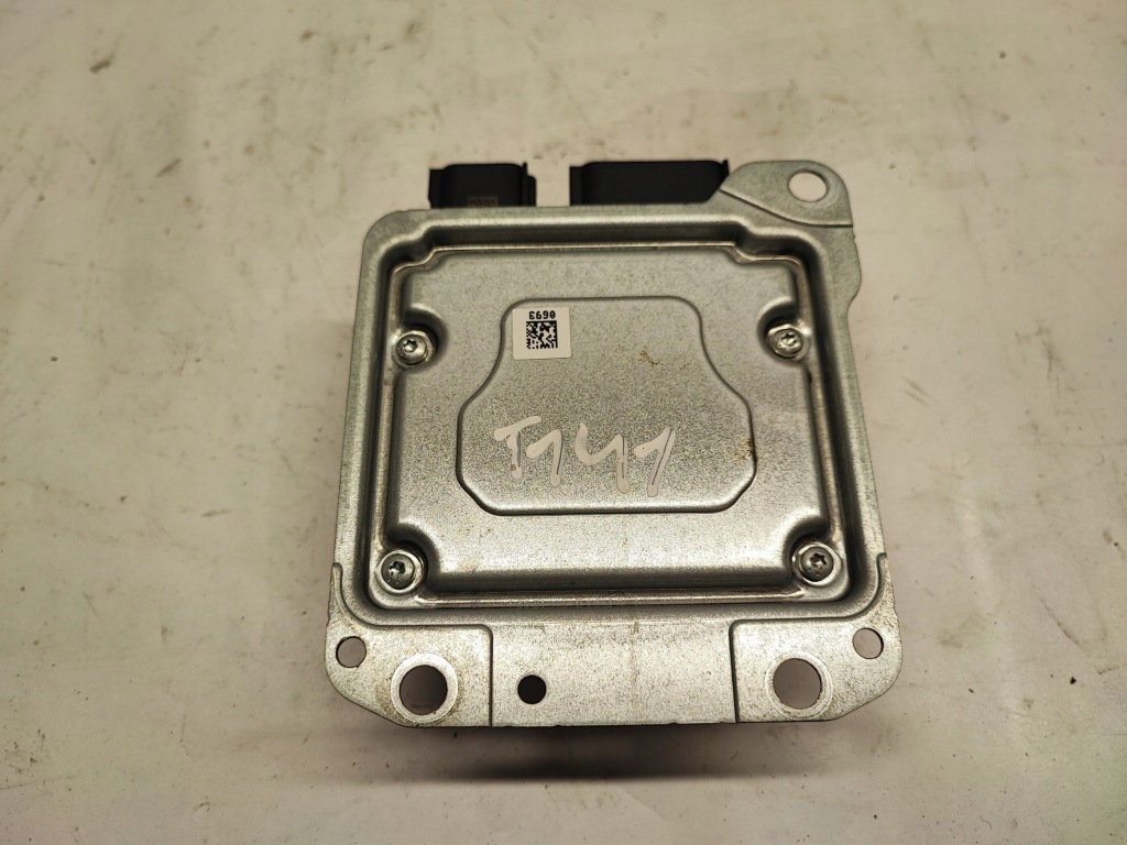 Tesla model x блок керування подушка безпеки 103676700a 2017 Зі Шроту