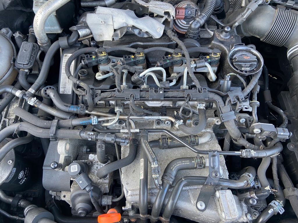 фото №1, Двигатель 1.6 tdi clh clha skoda octavia iii 160 tys km