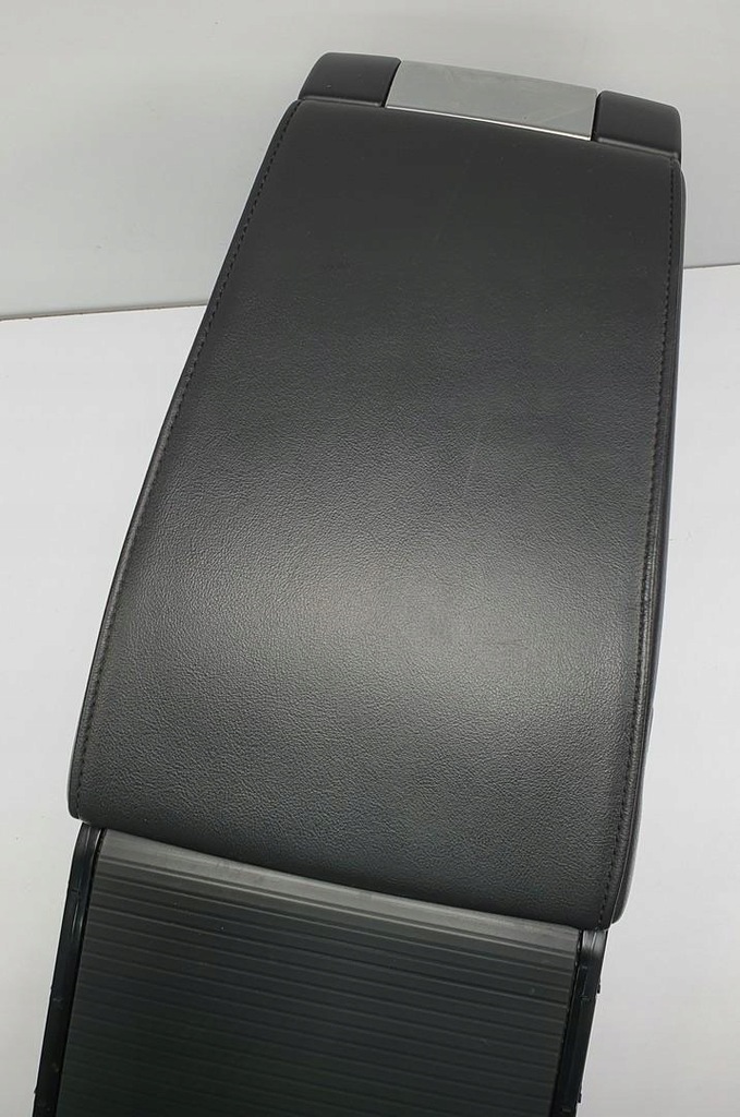 фото №8, Туннель средний подлокотник volvo v70 iii 1158258