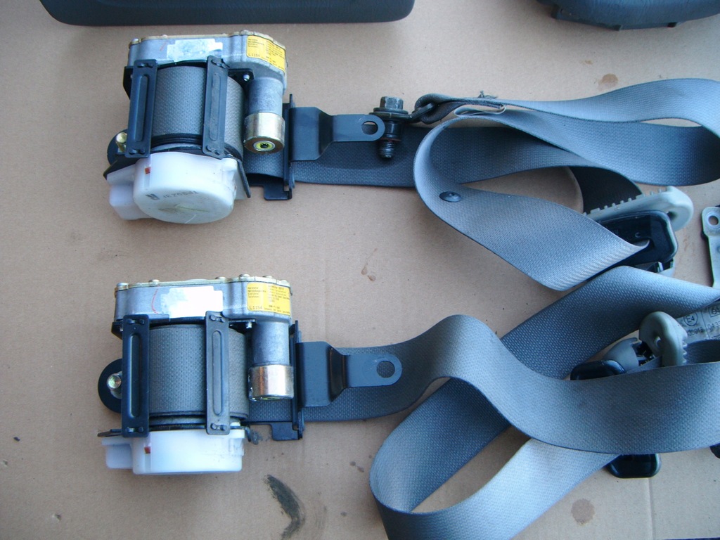 фото №9, Suzuki alto v 98-04 подушки безопасности воздушные ремни датчик