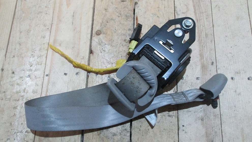 фото №1, Hyundai sonata v 05-pas безпеки правий перед