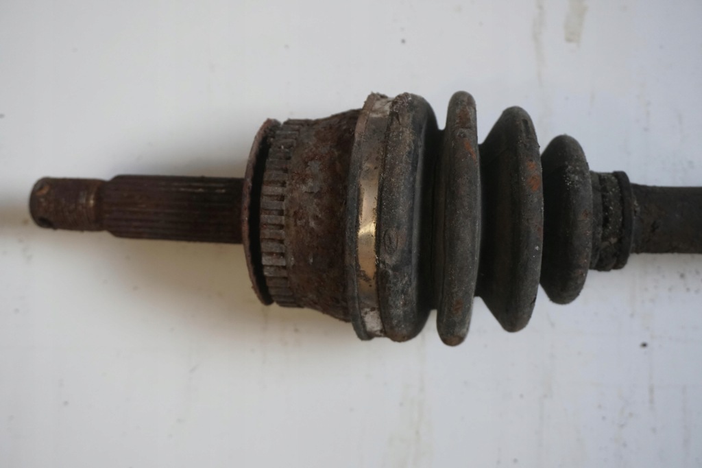 фото №4, Hyundai matrix приводной вал правая шарнир 1.6benzyna автоматическая коробка передач f02