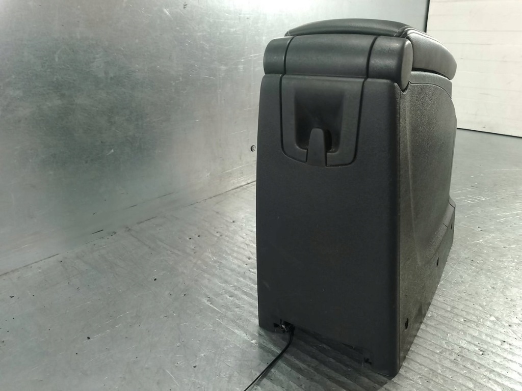 фото №4, Подлокотник renault scenic iii 09-16 8-127-320