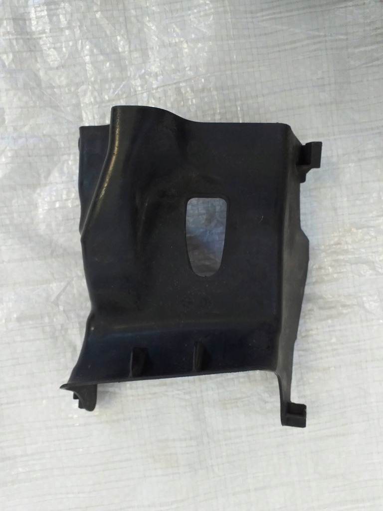 фото №1, Porsche panamera кронштейн радиатора 97057534102