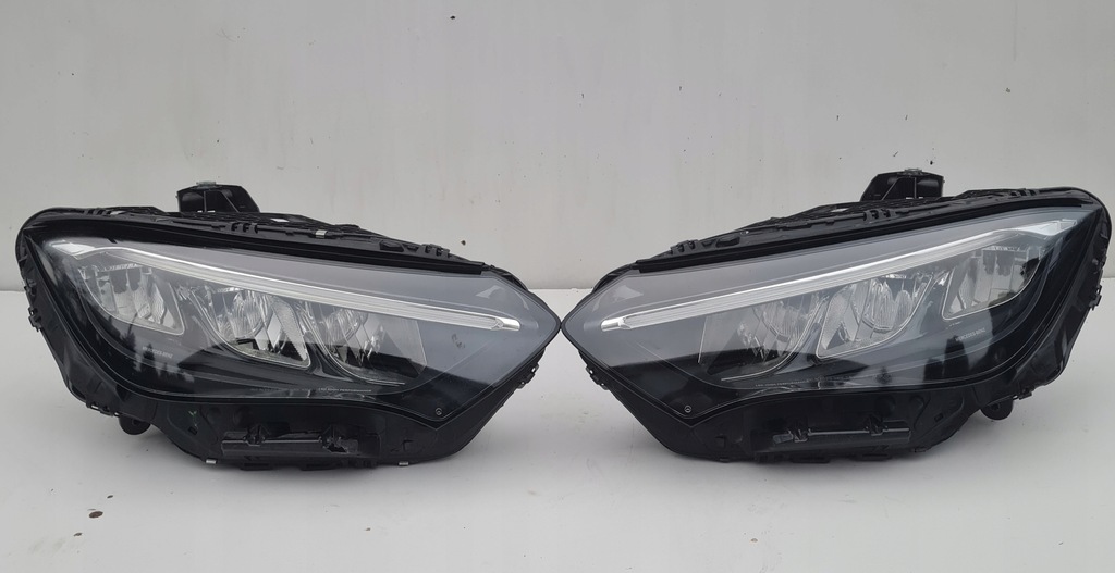 фото №1, Mercedes eqe w295 full led лампа левая правая перед