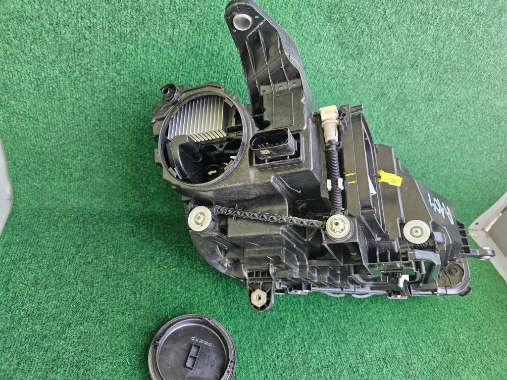 Лампа mercedes gle a1679065308 перед multi beam ліва ładna європа Зі Шроту