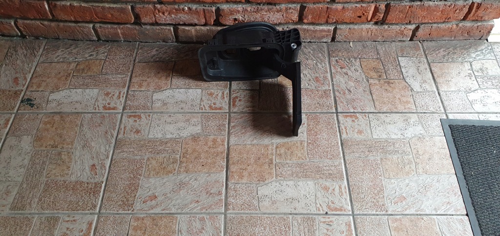 фото №1, Bmw 3 g20 заливная горловина кронштейн крышка заливной топлива