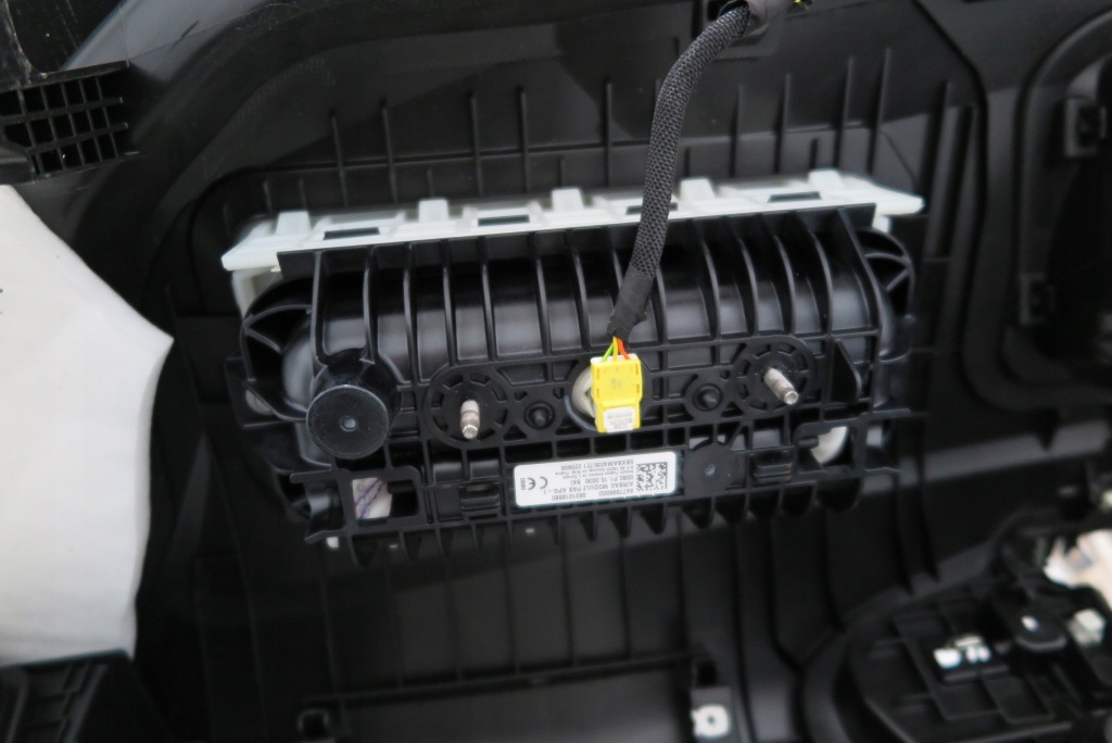 фото №7, Приборная панель подушка безопасности подушки безопасности ремни head up citroen c4 iii 2020- демонтаж