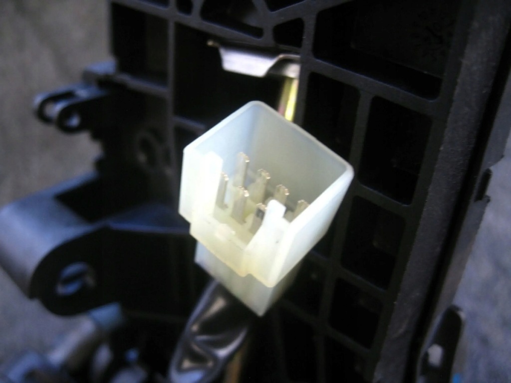 фото №10, Rover 25 2000 домкрат переключения передач верхний