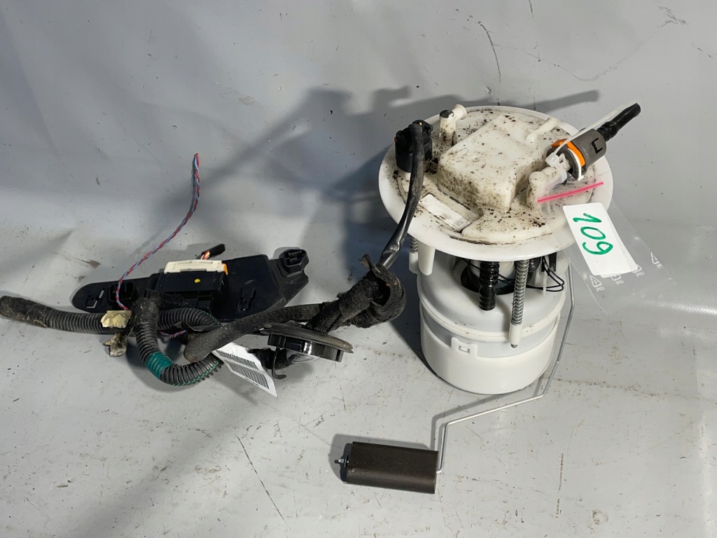 фото №1, Peugeot 308 t9 насос топлива 1.2