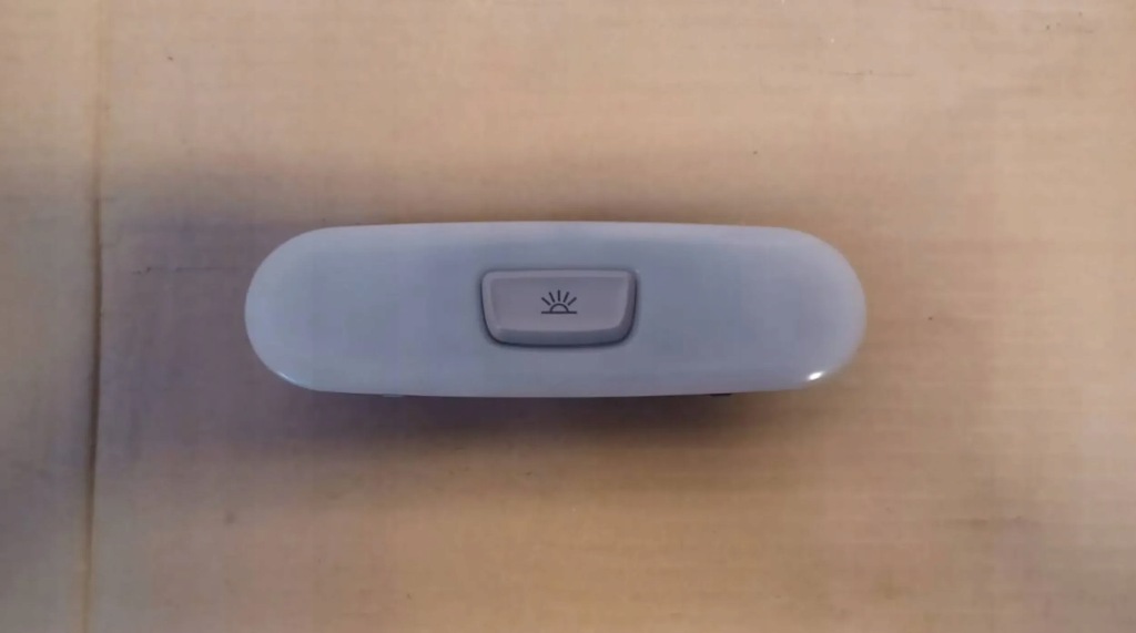 фото №1, Audi a4 b8 a5 8t лампа освітлення стельовий задня задня 8t0947111