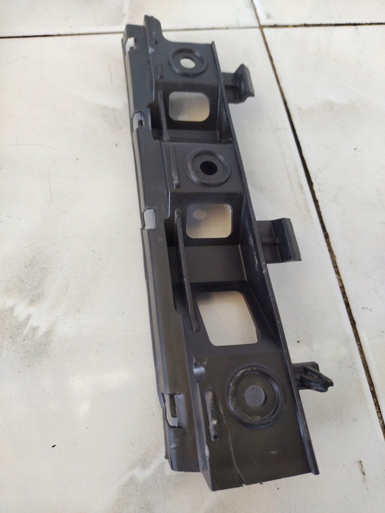 фото №1, Vw passat b6 2006 - 10 кронштейн бампера 1