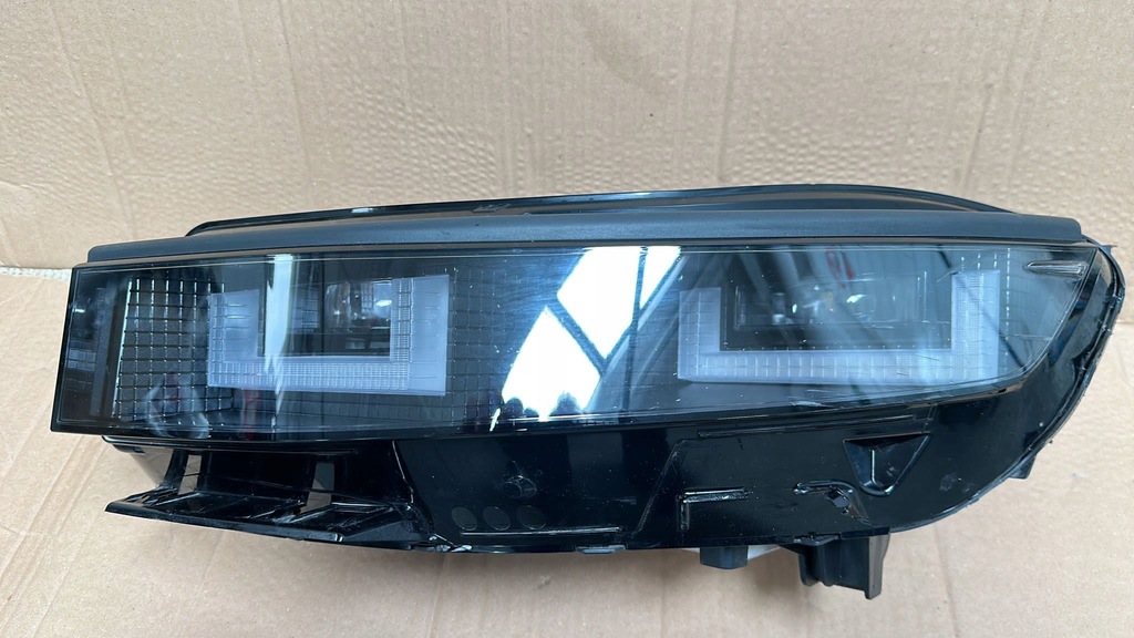 фото №1, Hyundai ioniq 5 2021- лампа левая передняя перед