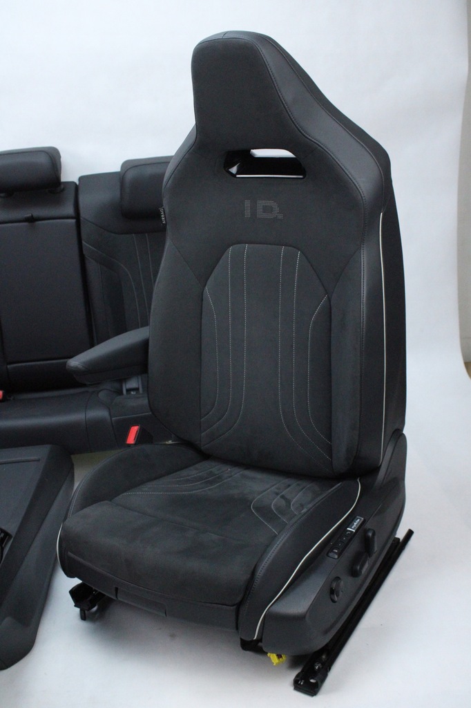 фото №6, Салон сиденья ковши обшивки дверь туннель volkswagen id.4 europa