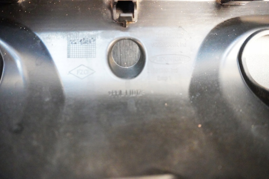 Renault kadjar lift 18- бампер перед передній накладка pdc tegne gne колір Оригінал