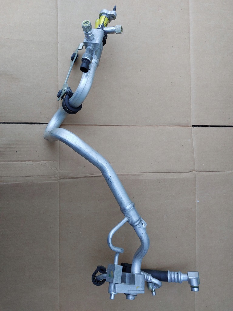 фото №1, Maserati levante трубка wąż кондиціонера 3.0 бензин 6700386650