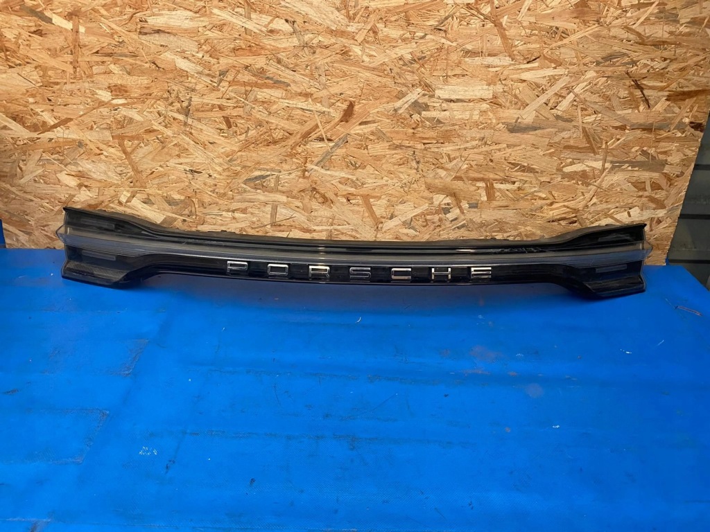 фото №1, Лампа задня porsche macan lift 95b945208f