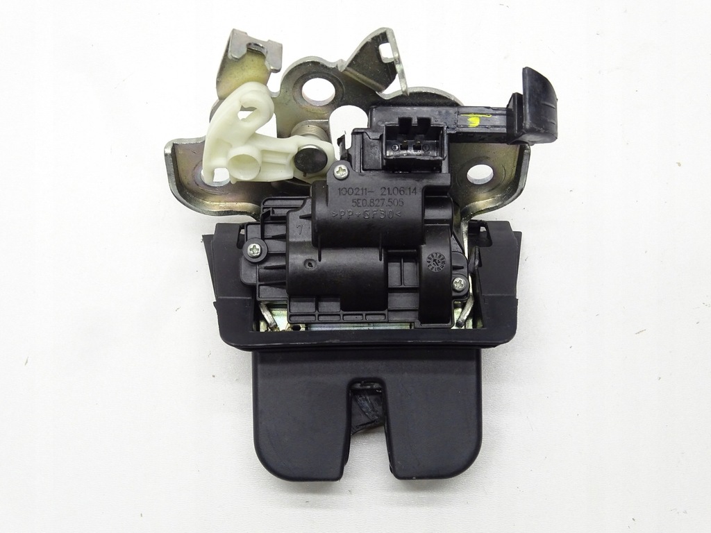 фото №10, Замок крышки багажника задняя 5e0827505 seat toledo iv octavia iii a3 8p