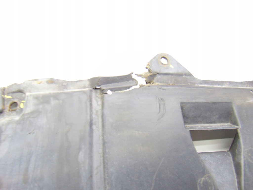 Накладка плита крышка нижняя двигателя audi tt 81 8j8825235a 8j8825237a Киев