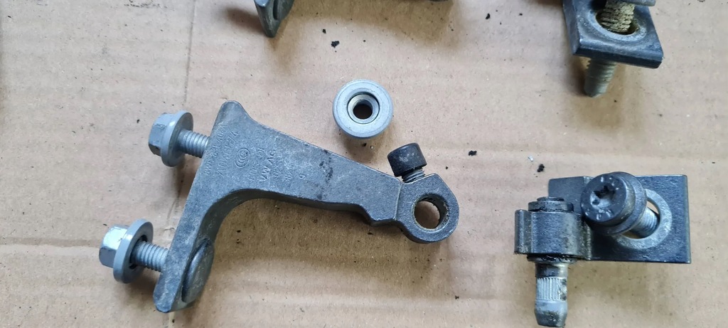 фото №10, A4 b9 8w s4 петля петли дверь правое правый перед комплект lx7r