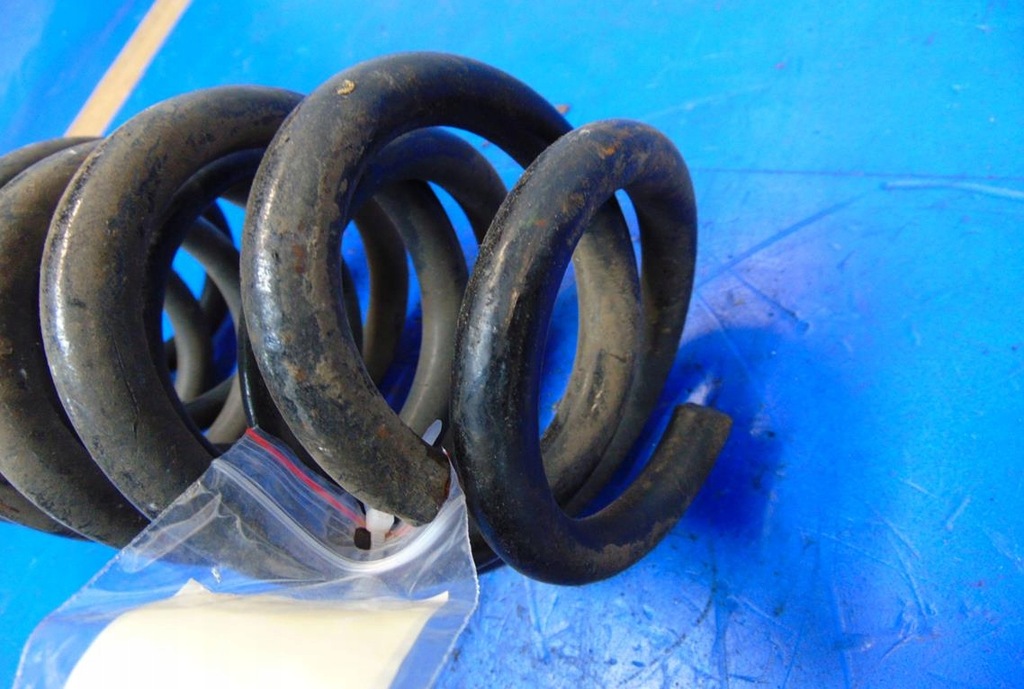 фото №3, Lexus ct200 пружины задняя