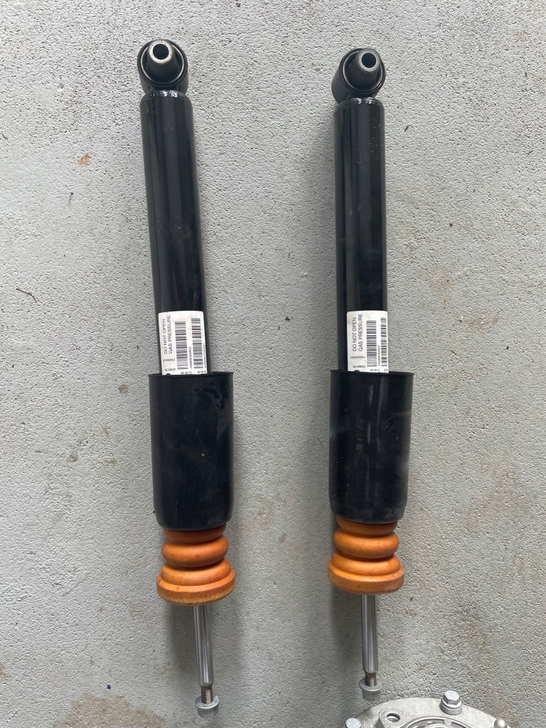 фото №3, Bmw f20 m 240i амортизатори передні задні nowe