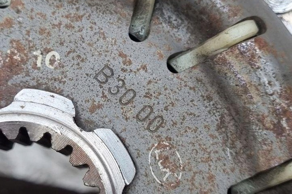 фото №8, Комплект зчеплення toyota corolla verso _e12_ 324066810 2.2l дизель 66kw