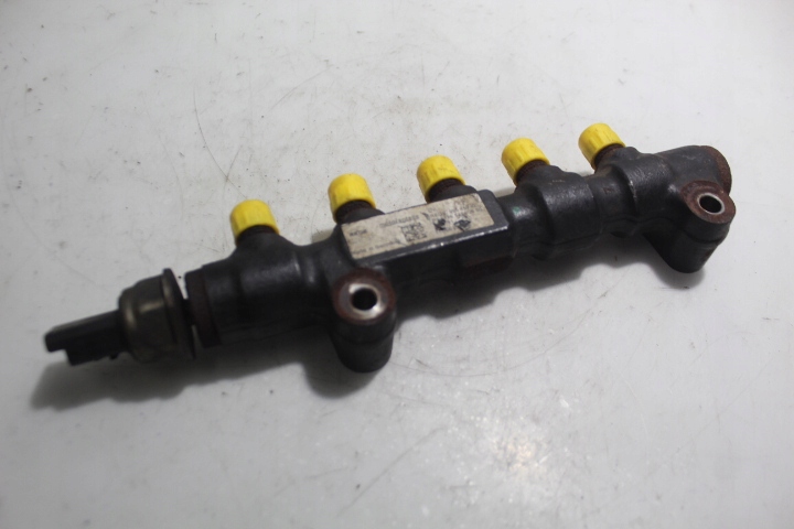 фото №1, Молдинг впрыскная peugeot 307 lift 1.6hdi