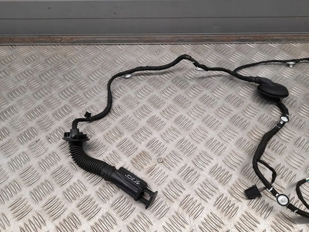 фото №6, Audi a5 8w8971687m задня права проводка трубопровід