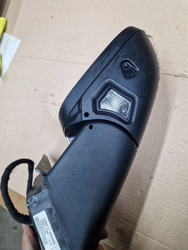 фото №8, Дзеркало праве 8pin volvo s40 ii v50 uk лак 426-26