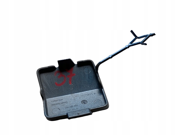 фото №2, Skoda scala 19- заглушка бампера фаркоп задняя