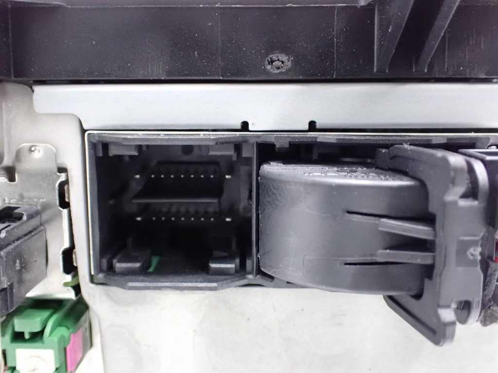 фото №16, Радіо навігація navi i-drive лічильник lcd europa mercedes a-klasa w177 20r