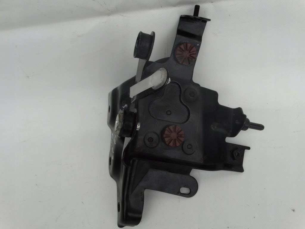 фото №1, Кронштейн кронштейн кронштейн toyota auris ii e18