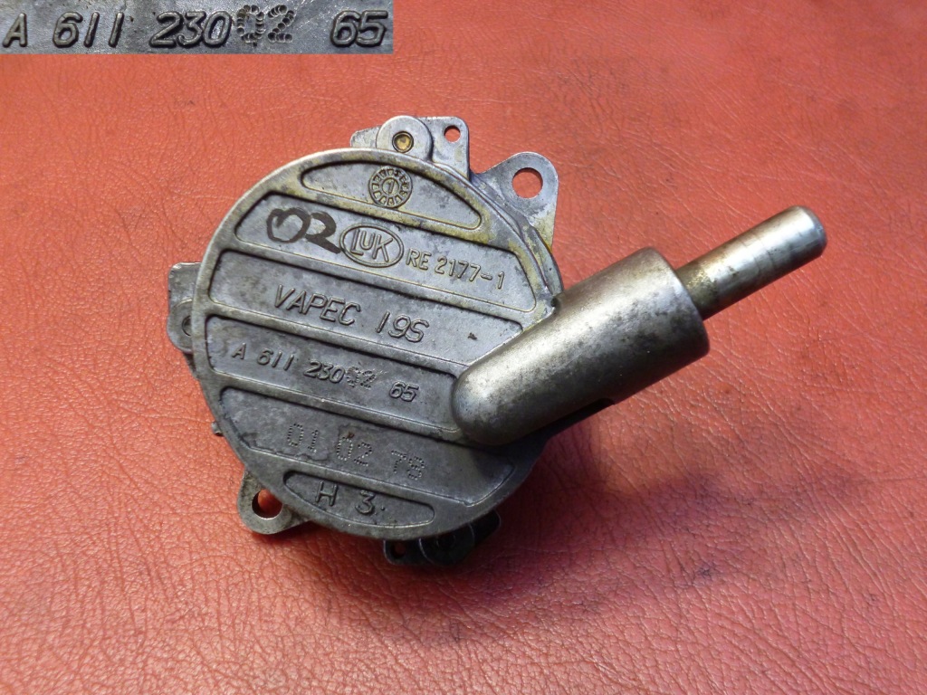 Купити Насос вакуум mercedes sprinter 2.2 cdi a6112300265